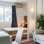 Bayview Old Town Apartment *
